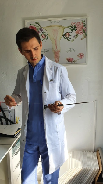 Удаление внутриматочной перегородки немецким гистероскопом диаметром 5 мм