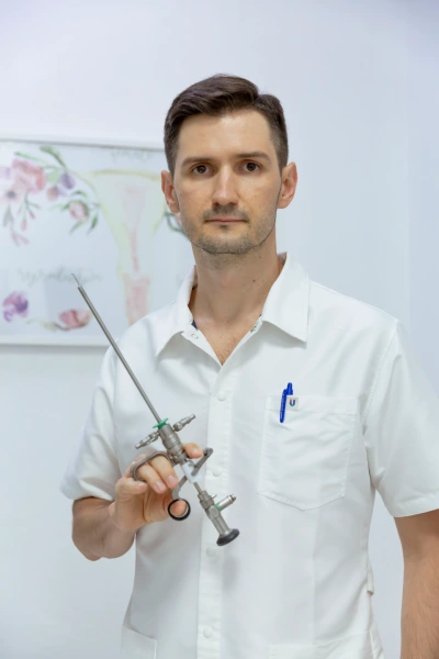 Удаление подслизистой миомы матки в Краснодаре гистероскопом Karl Storz до 5 мм — врач Дмитрий Валерьевич Прынь